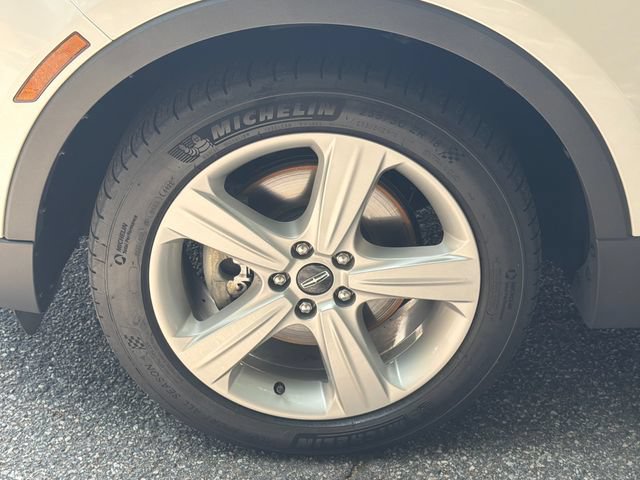 Used 2017 Lincoln MKC Premiere FWD image 12