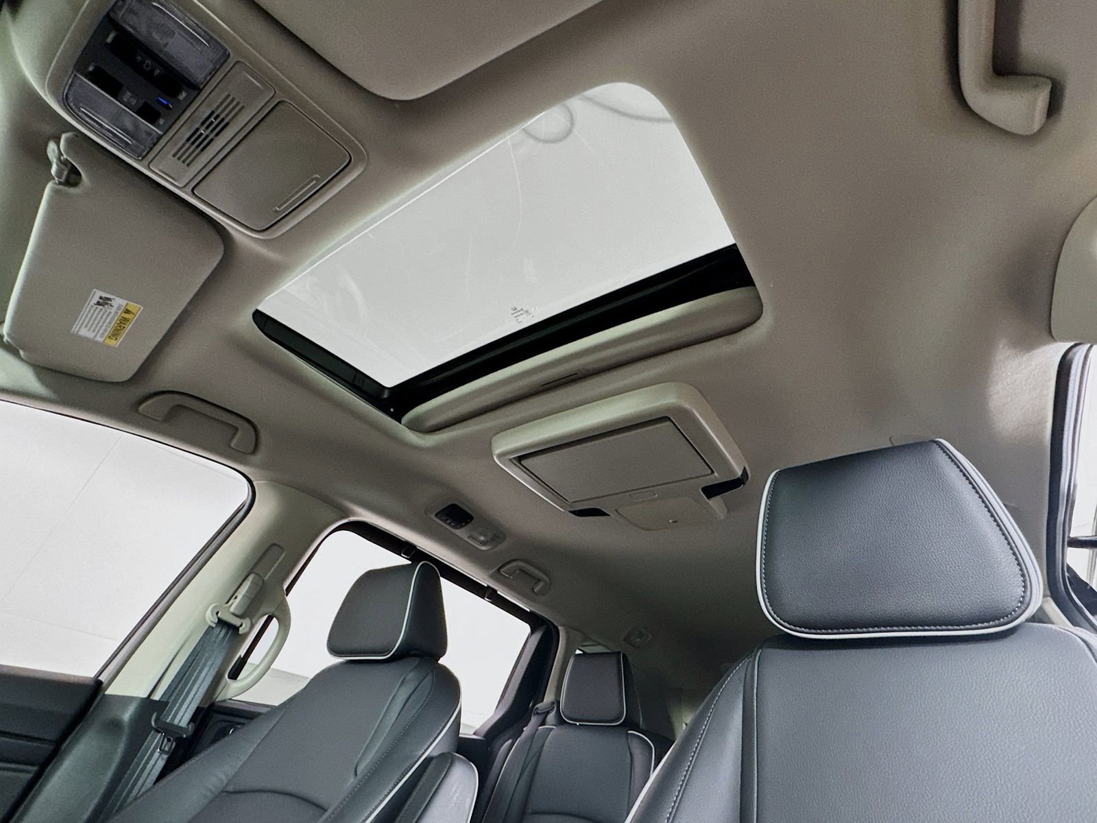 Certified 2026 Honda Odyssey Touring image 15