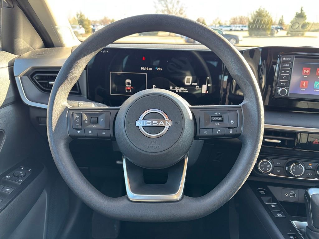 Used 2025 Nissan Kicks S image 14