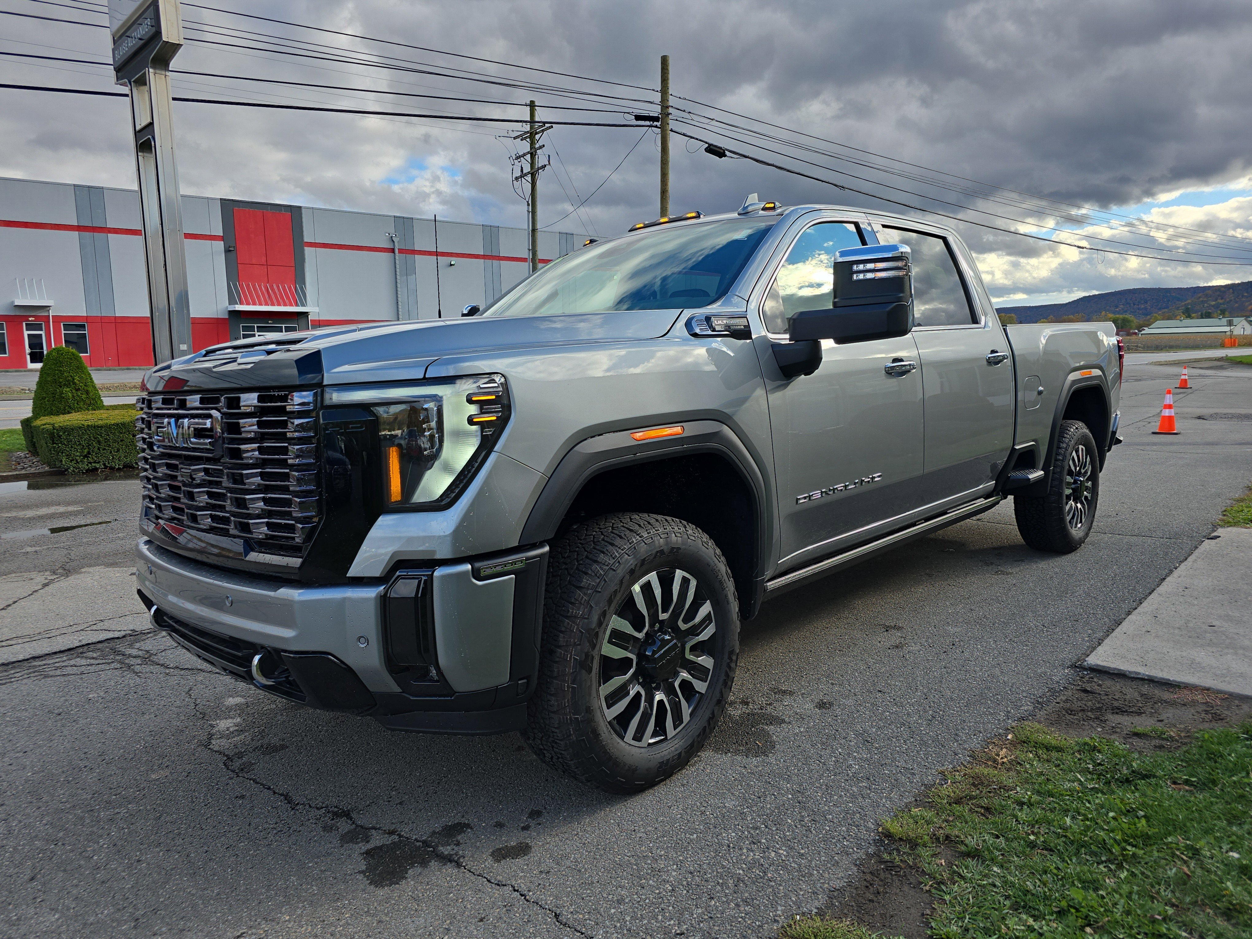New 2026 GMC Sierra 2500 Denali Ultimate image 8