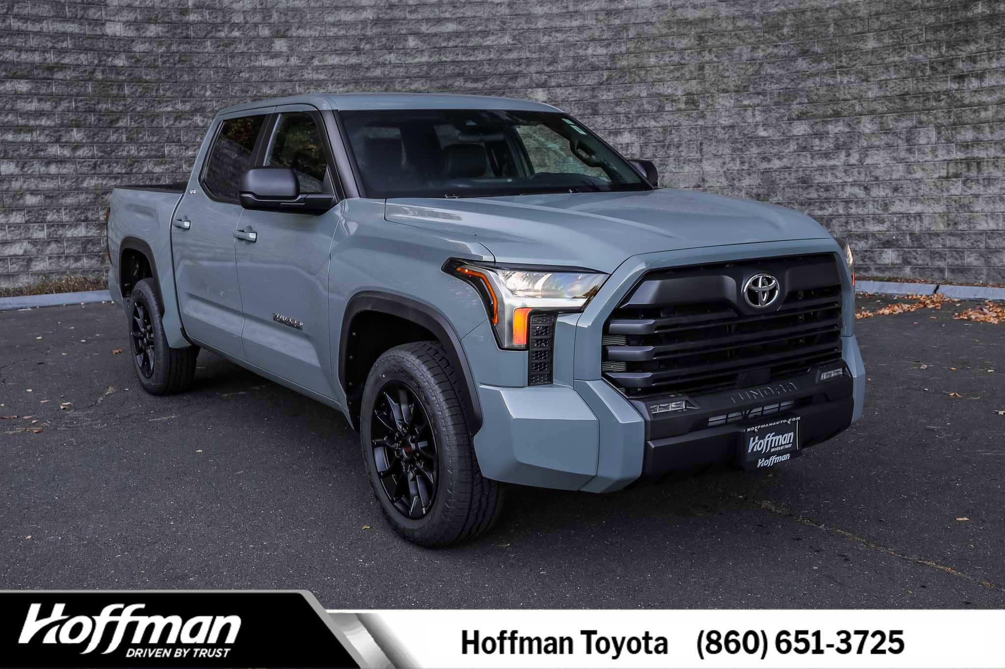 New 2026 Toyota Tundra SR5 w/ SR5 Premium Package