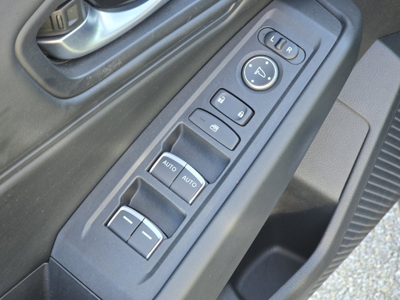 Certified 2023 Honda Accord EX image 26