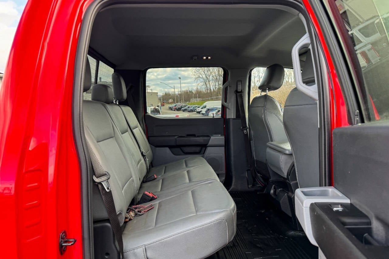 Used 2023 Ford F550 2WD Crew Cab Super Duty image 17