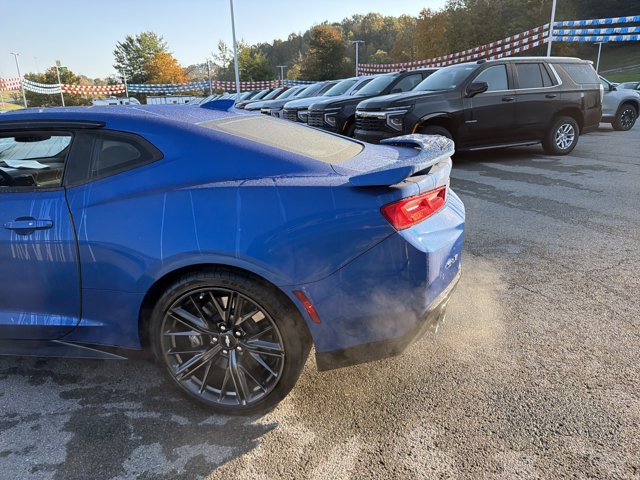 Used 2017 Chevrolet Camaro ZL1 RWD image 7