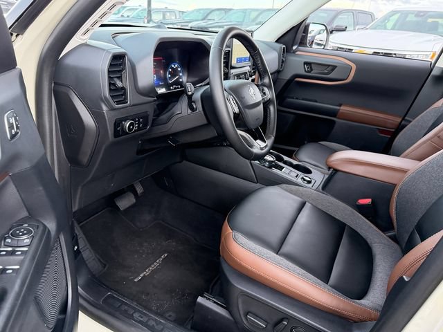 Certified 2024 Ford Bronco Sport Outer Banks AWD/4WD image 11