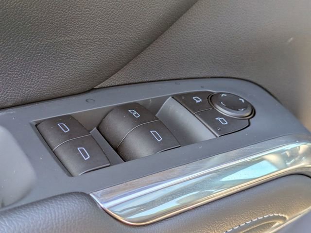 New 2026 Chevrolet Traverse LT w/ Sun and Wheel Package image 9