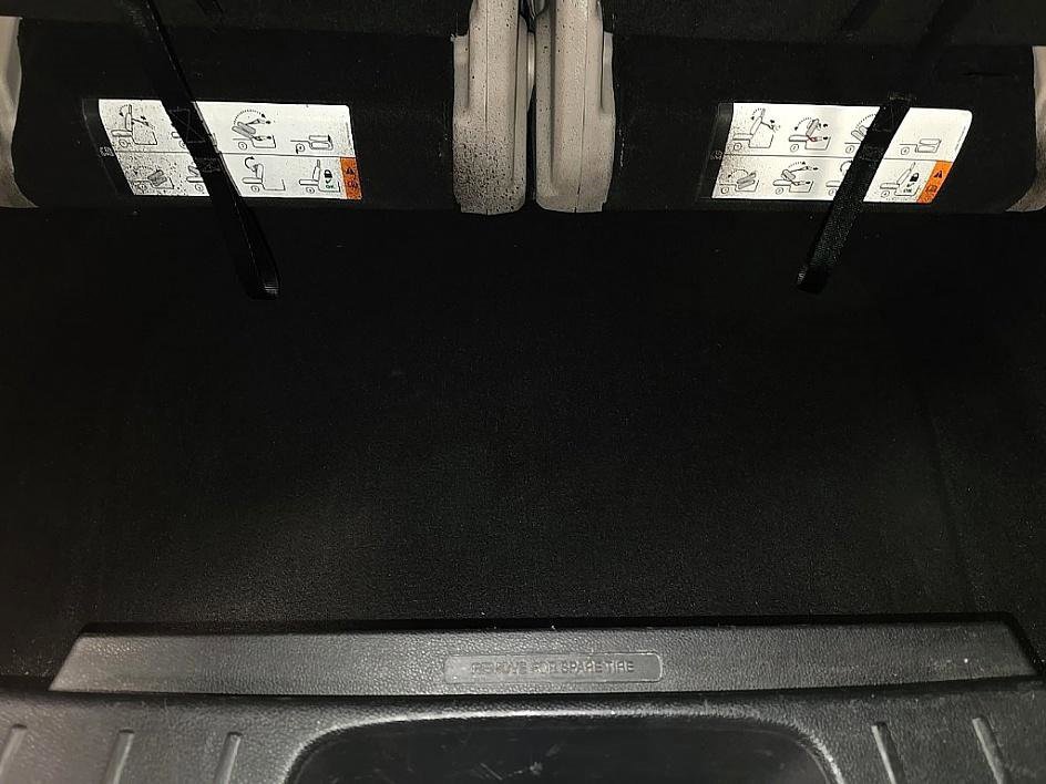 Used 2019 Ford Explorer XLT w/ Equipment Group 201A image 32