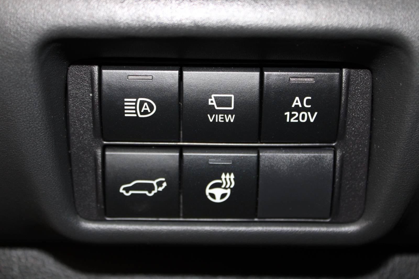 Used 2024 Toyota Highlander Platinum AWD/4WD image 17