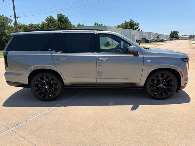 Certified 2025 Cadillac Escalade Sport Platinum w/ LPO, ONYX Package AWD/4WD image 6