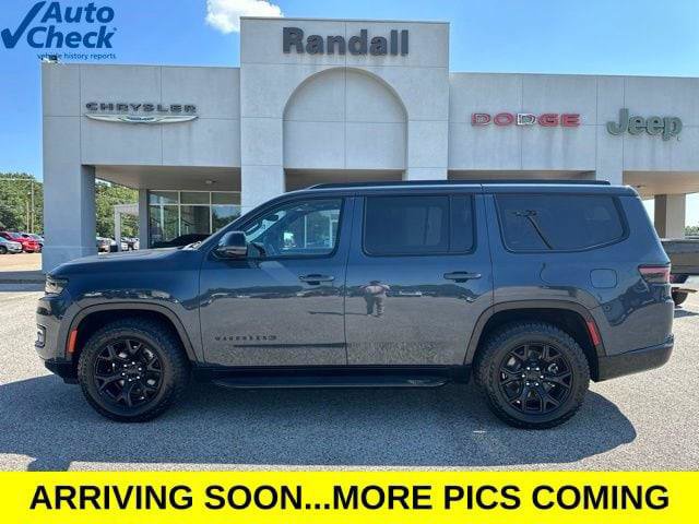 Certified 2024 Jeep Wagoneer Series II AWD/4WD image 8