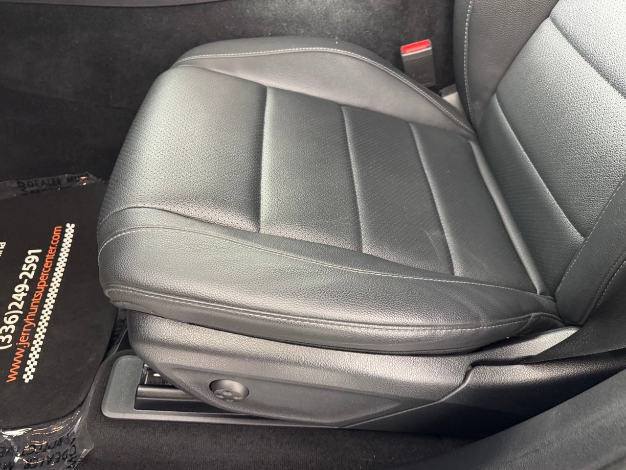 Used 2024 Mercedes-Benz GLE 350 4MATIC image 11