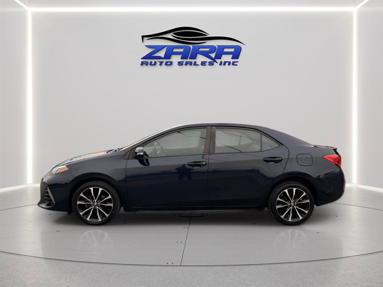 Used 2017 Toyota Corolla L image 3