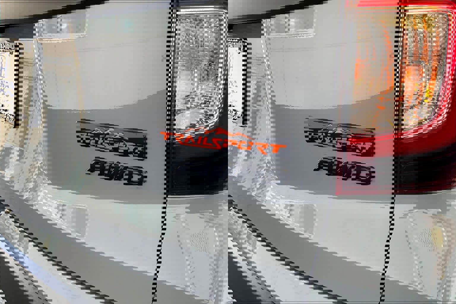 Used 2023 Honda Passport TrailSport image 10