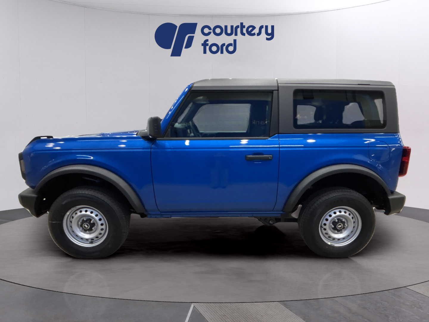 New 2025 Ford Bronco 2-Door AWD/4WD image 4