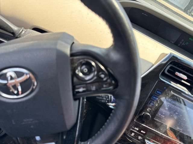 Used 2019 Toyota Prius XLE FWD image 9