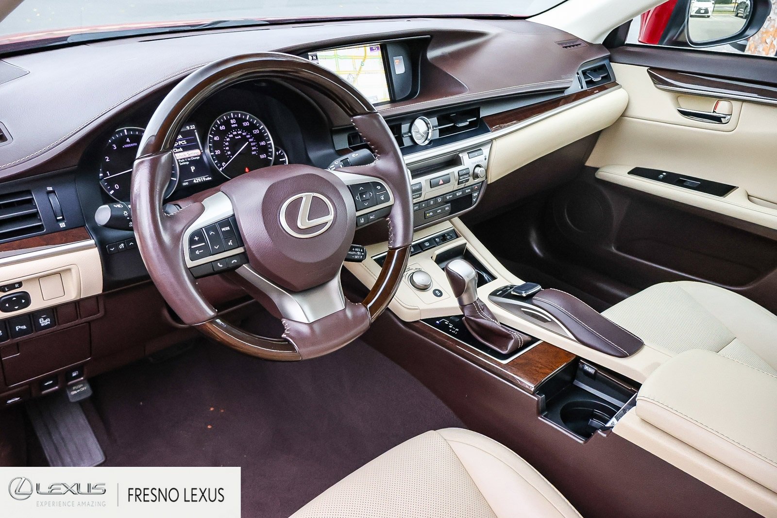 Used 2018 Lexus ES 350 w/ Luxury Package w/Wood Trim image 19