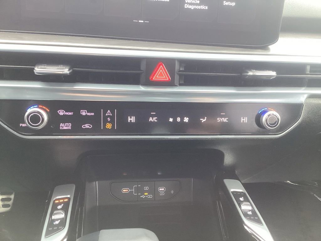 Certified 2025 Kia Sorento SX Prestige AWD/4WD image 25