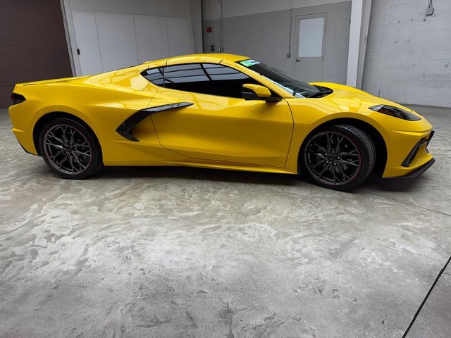 Used 2025 Chevrolet Corvette Stingray Coupe image 6