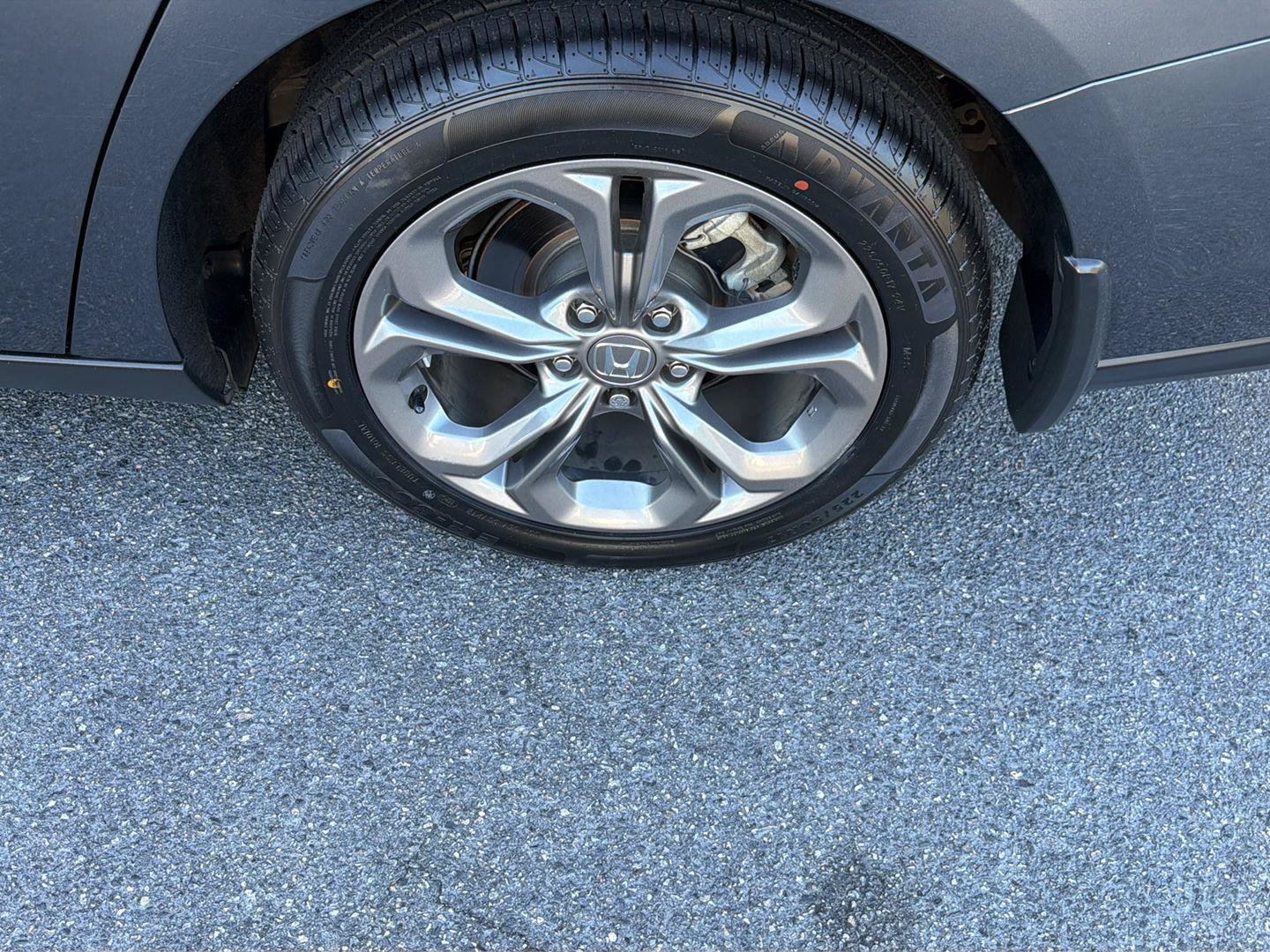 Used 2023 Honda Accord EX image 37