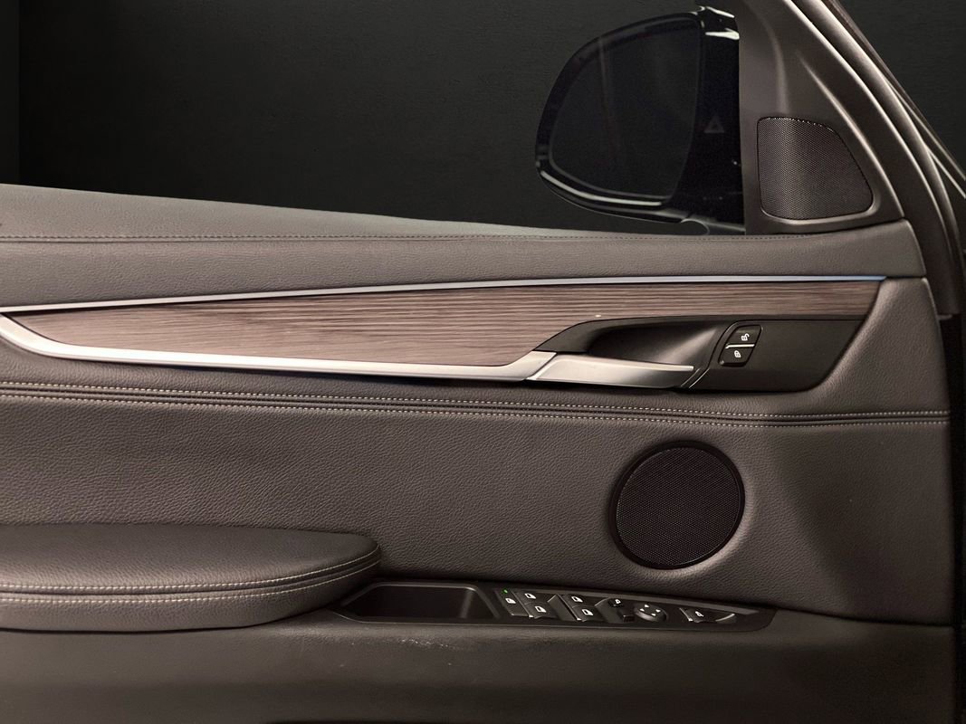 Used 2019 BMW X6 xDrive35i w/ M Sport Package image 41