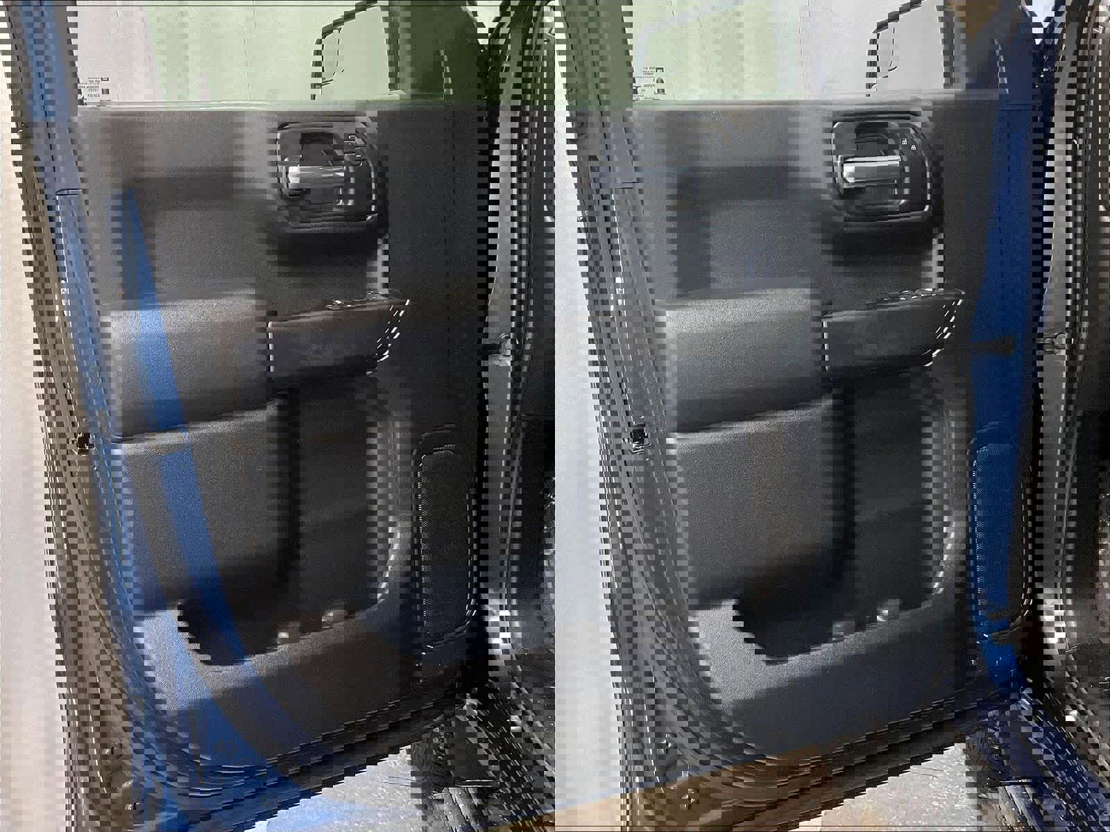 Used 2019 Chevrolet Silverado 1500 Custom w/ Custom Value Package image 9