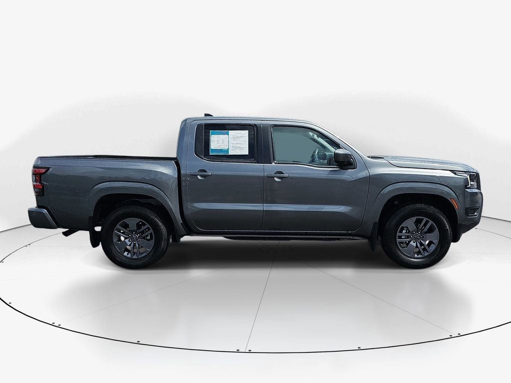 Used 2025 Nissan Frontier SV RWD image 4
