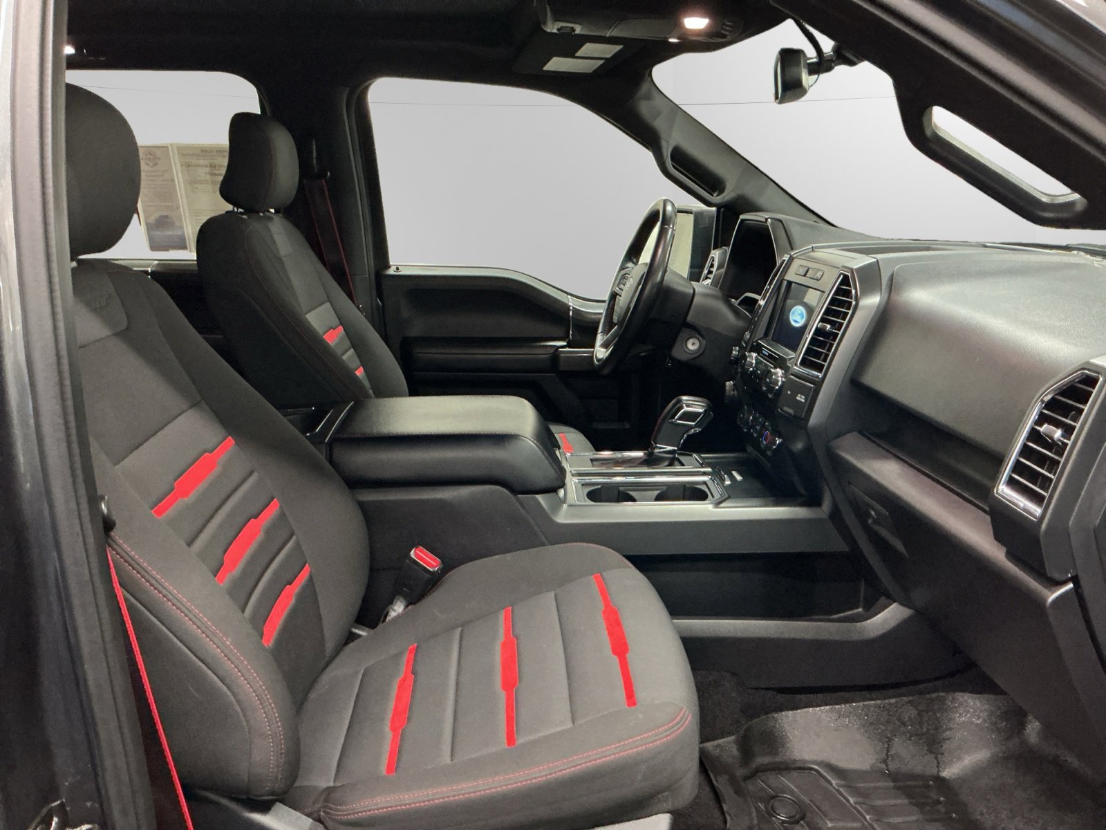 Used 2017 Ford F150 XLT w/ Equipment Group 302A Luxury image 15