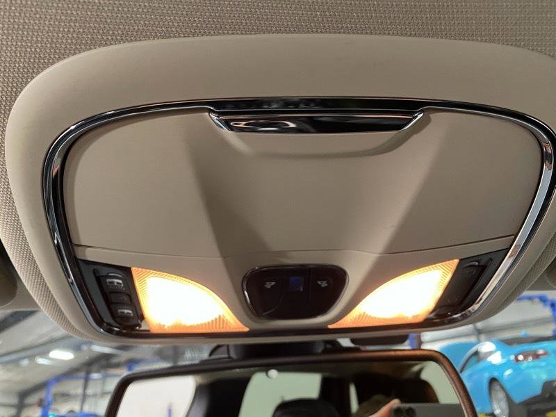 Used 2014 Jeep Cherokee Trailhawk w/ Comfort/Convenience Group image 19