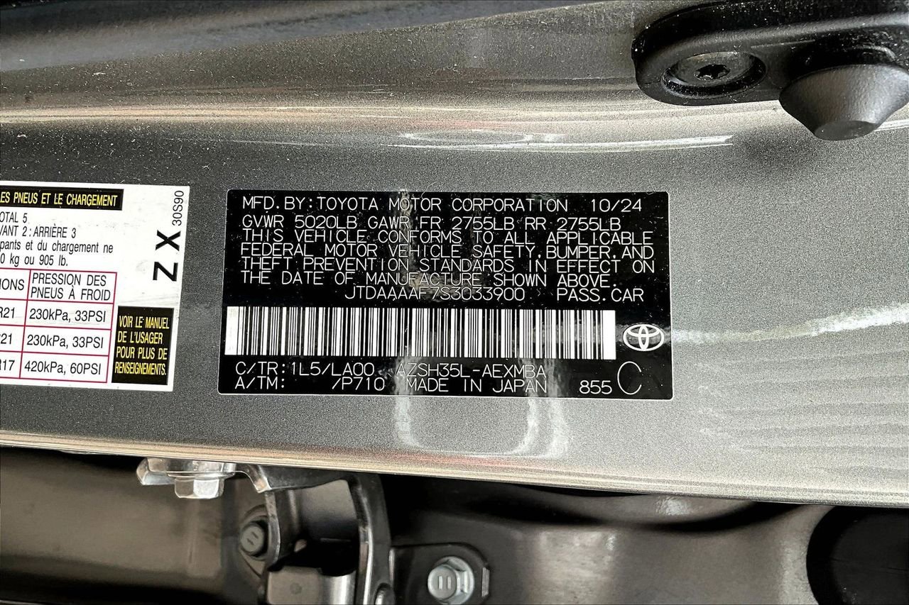 Used 2025 Toyota Crown Limited w/ Advanced Technology Package AWD/4WD image 16