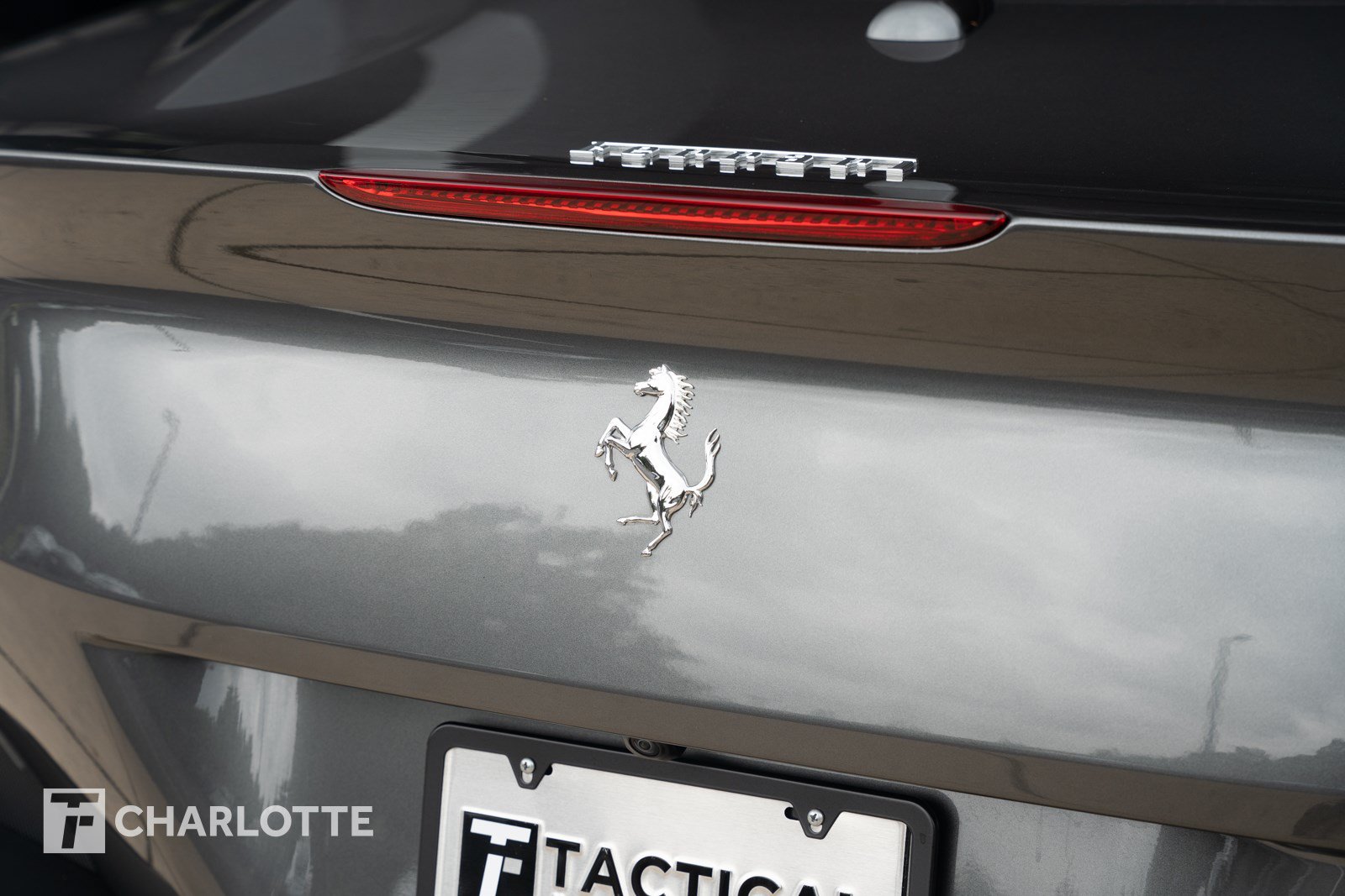 Used 2020 Ferrari Portofino RWD image 16