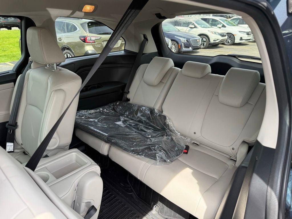 Certified 2026 Honda Odyssey EX-L image 5