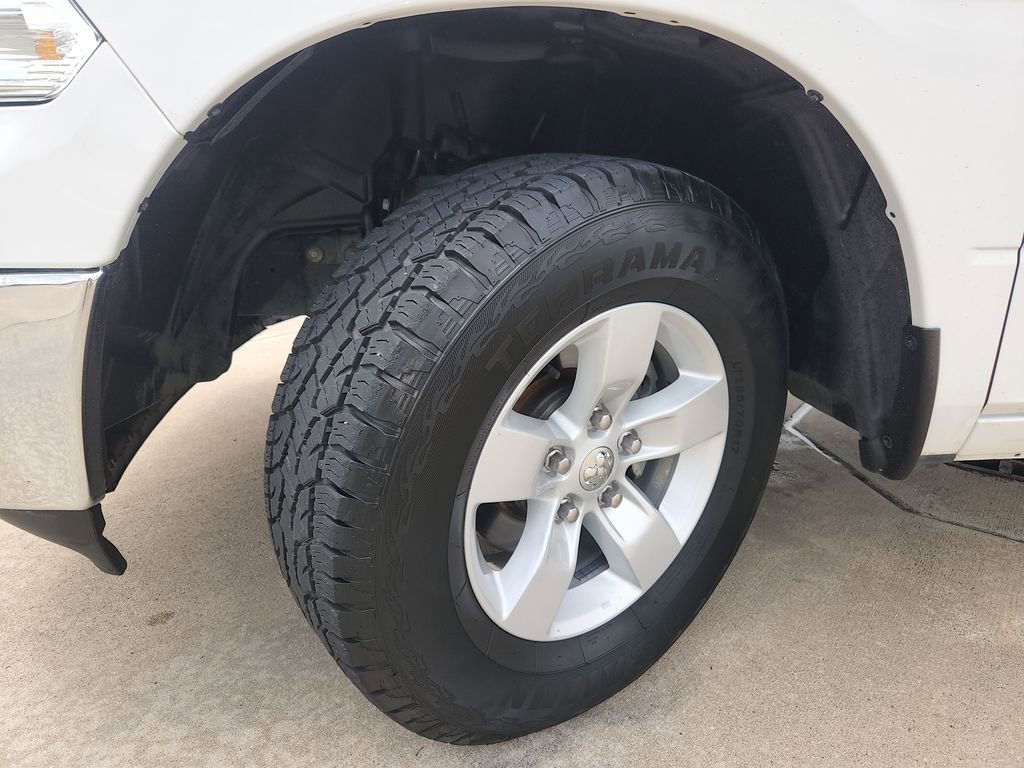 Used 2020 RAM 1500 Classic SLT image 30