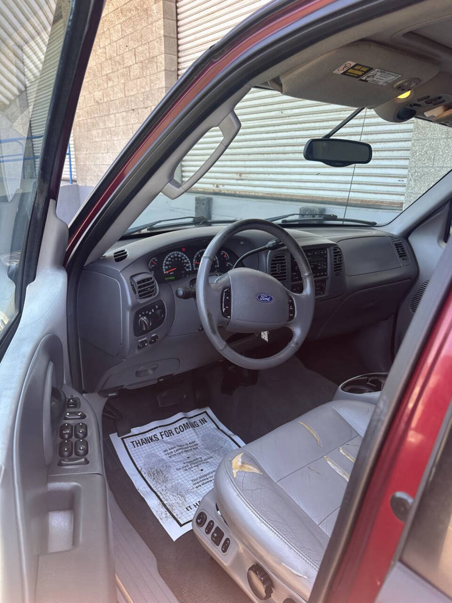 Used 2003 Ford F150 XLT AWD/4WD image 6