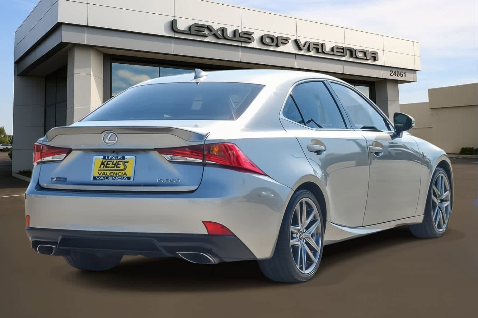 Used 2017 Lexus IS 350 F Sport w/ F Sport Package RWD image 4
