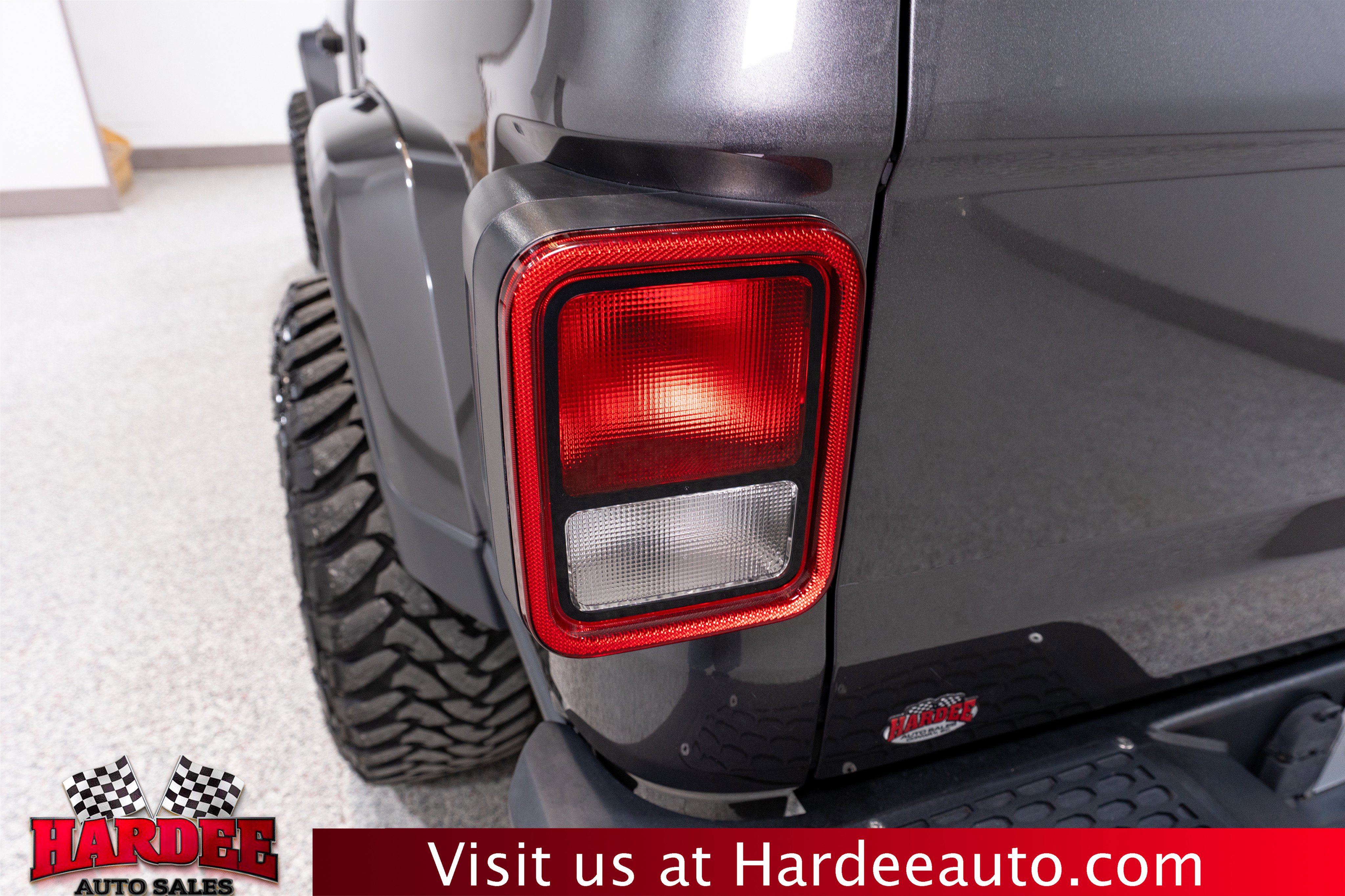 Used 2022 Jeep Gladiator Sport image 9