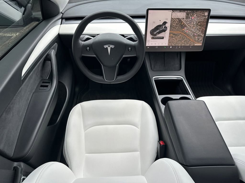 Used 2023 Tesla Model Y Long Range image 24