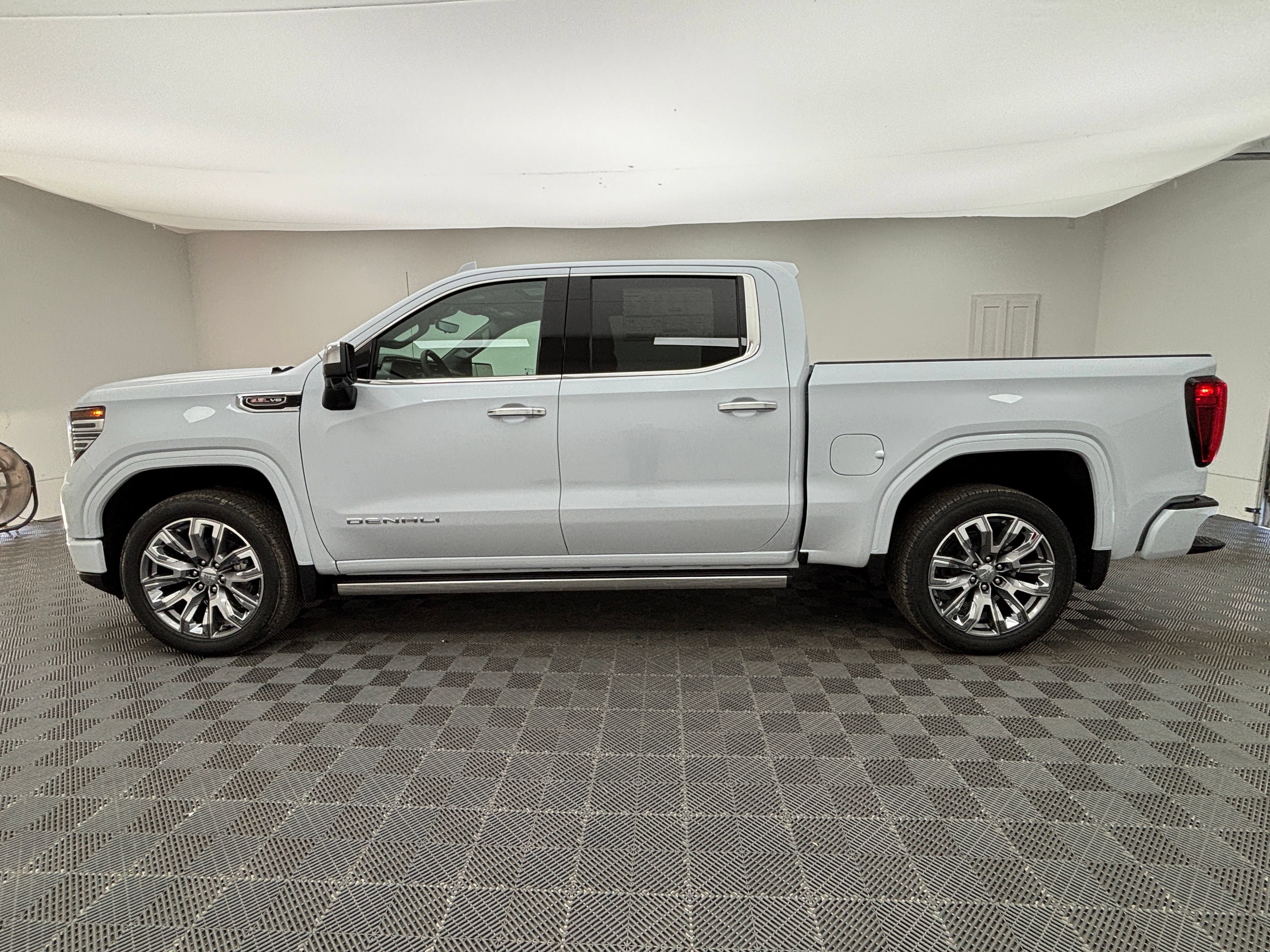 New 2026 GMC Sierra 1500 Denali AWD/4WD image 15