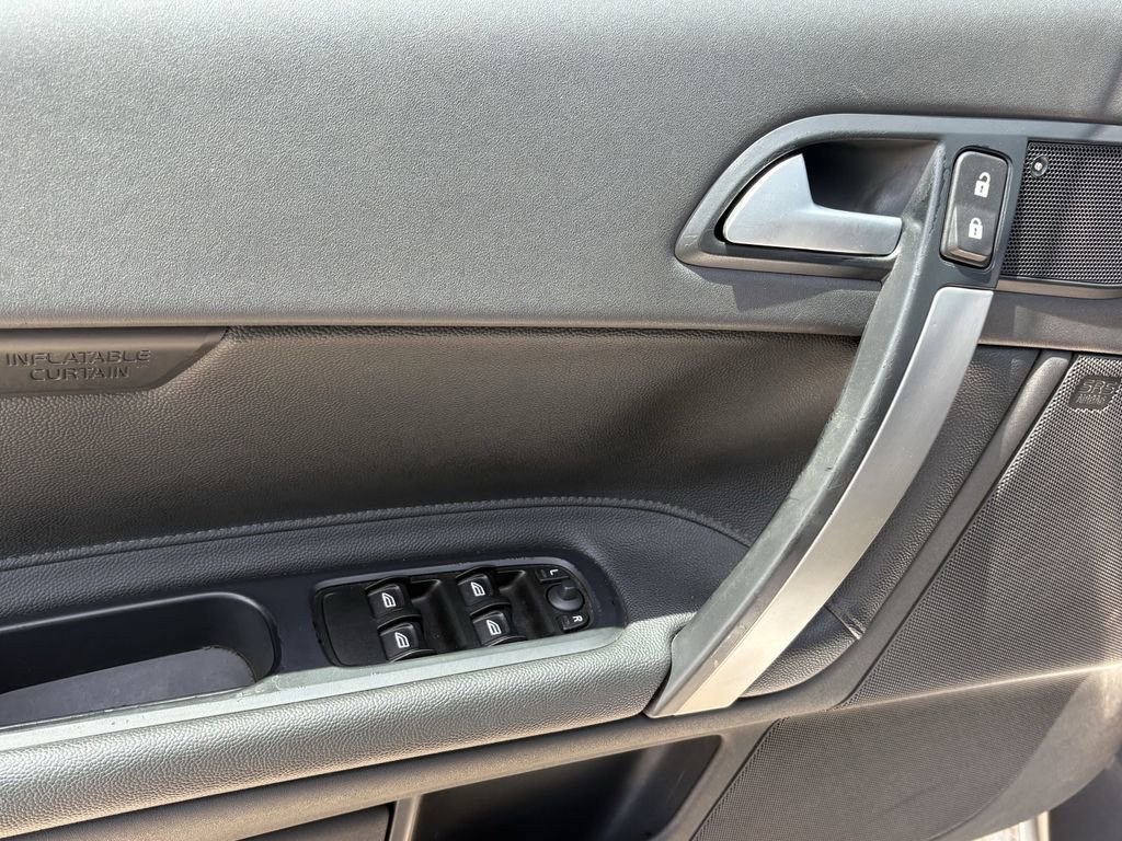 Used 2010 Volvo C70 T5 FWD image 11