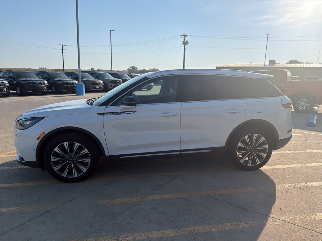 Used 2020 Lincoln Corsair Reserve w/ Equipment Group 201A AWD/4WD image 4