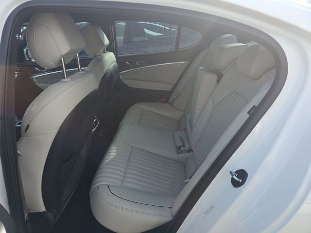 Used 2025 Genesis G70 3.3T Advanced image 10