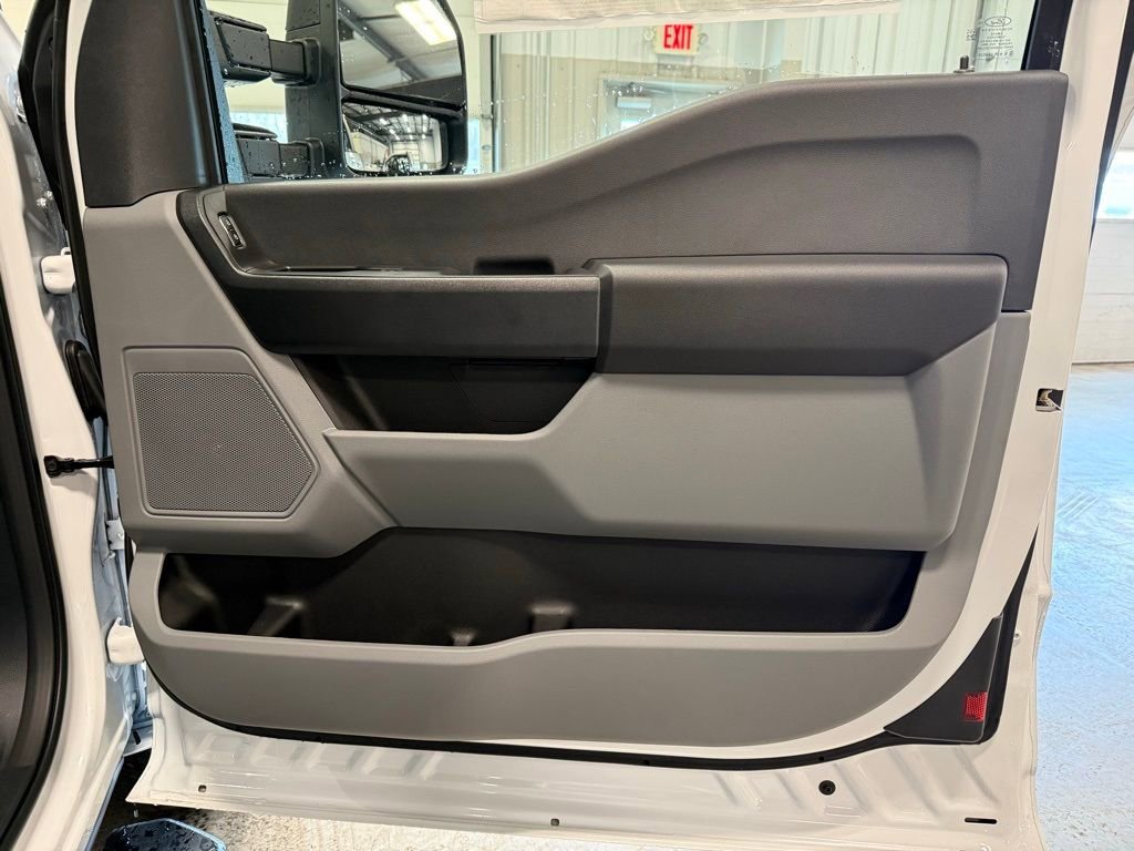New 2026 Ford F350 XL w/ XL Chrome Package AWD/4WD image 32