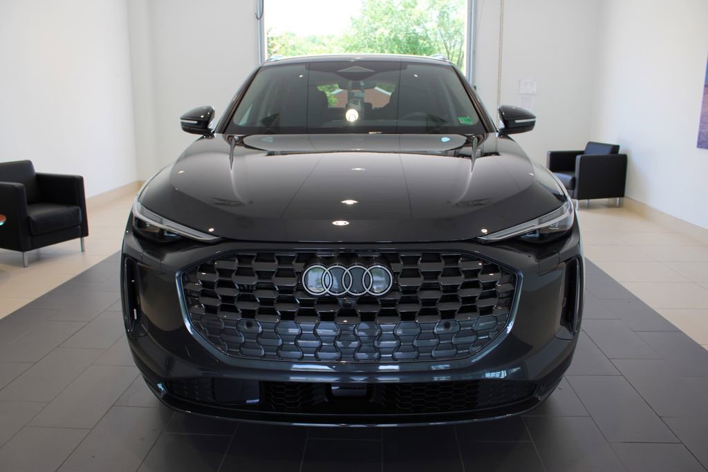 New 2025 Audi Q5 Premium Plus image 3