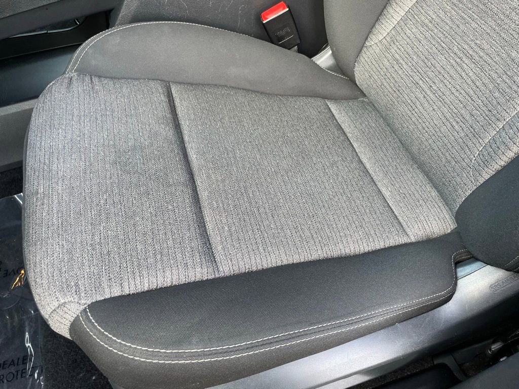 Used 2023 Nissan Rogue SV image 25