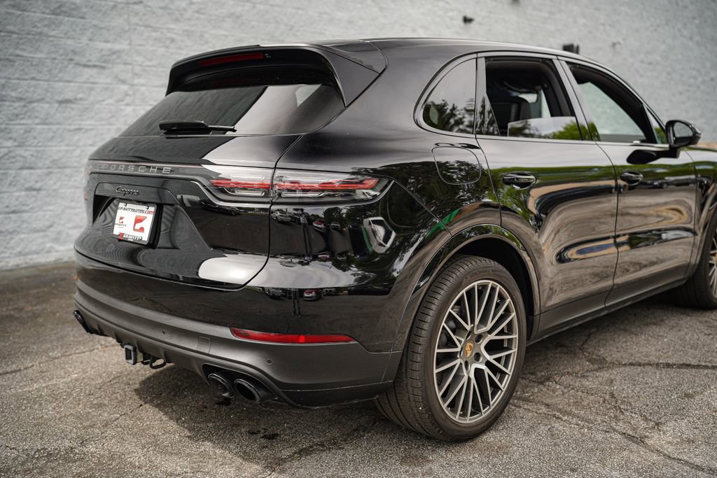 Used 2022 Porsche Cayenne Platinum Edition image 15