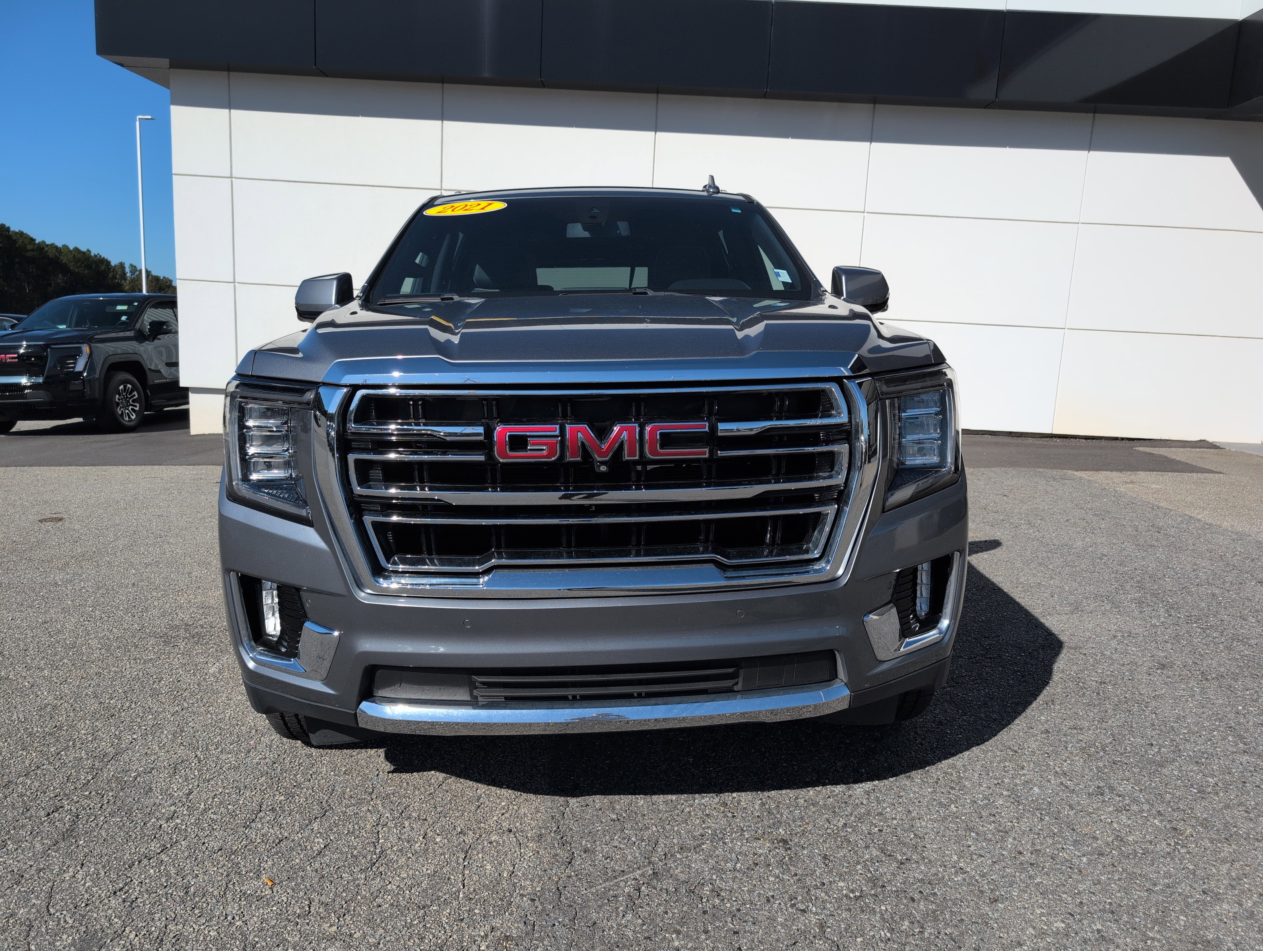Used 2021 GMC Yukon XL SLT w/ SLT Luxury Plus Package image 15