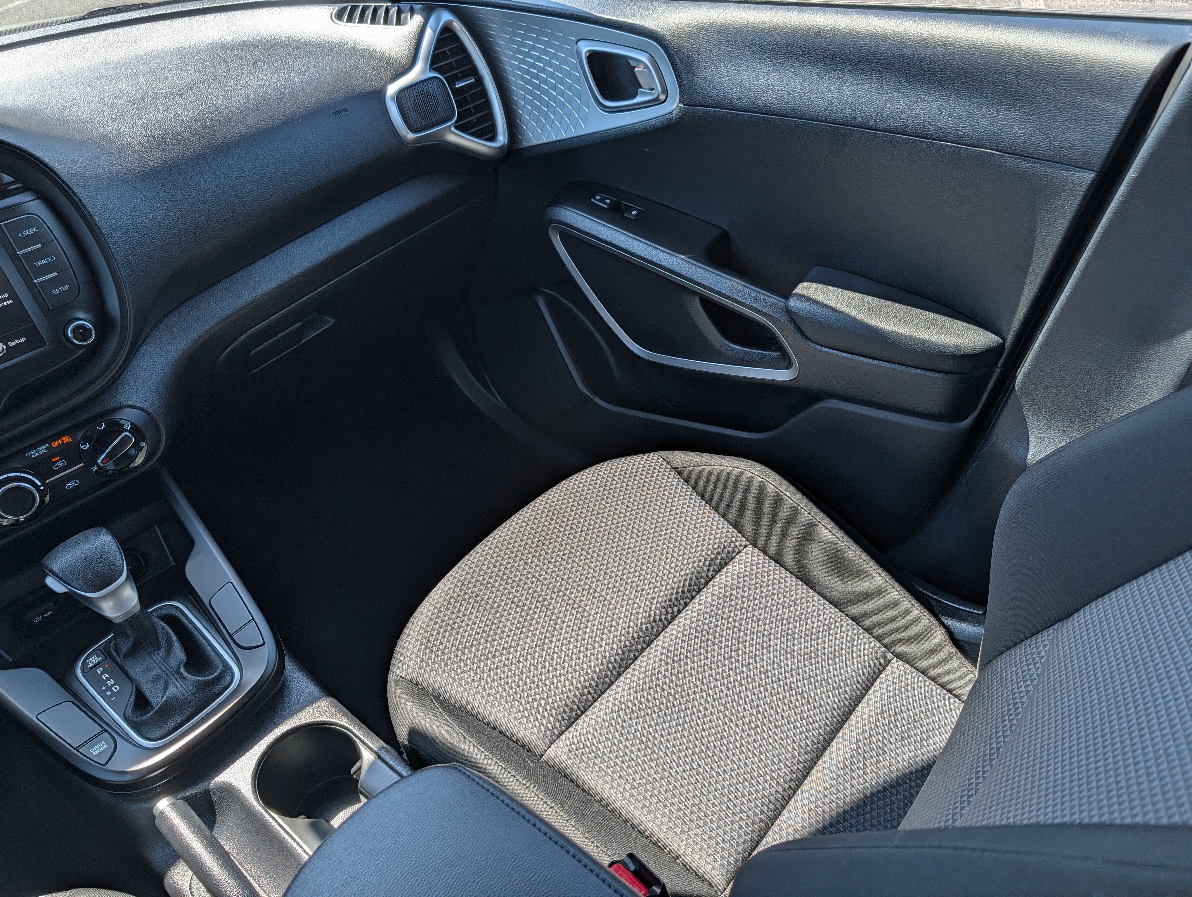 Certified 2023 Kia Soul LX w/ Option Group 015 FWD image 11