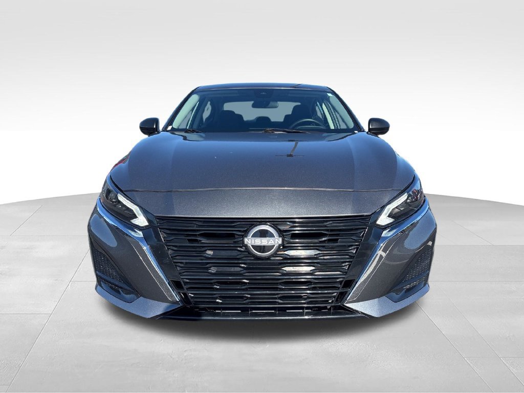 Used 2024 Nissan Altima 2.5 SV FWD image 8