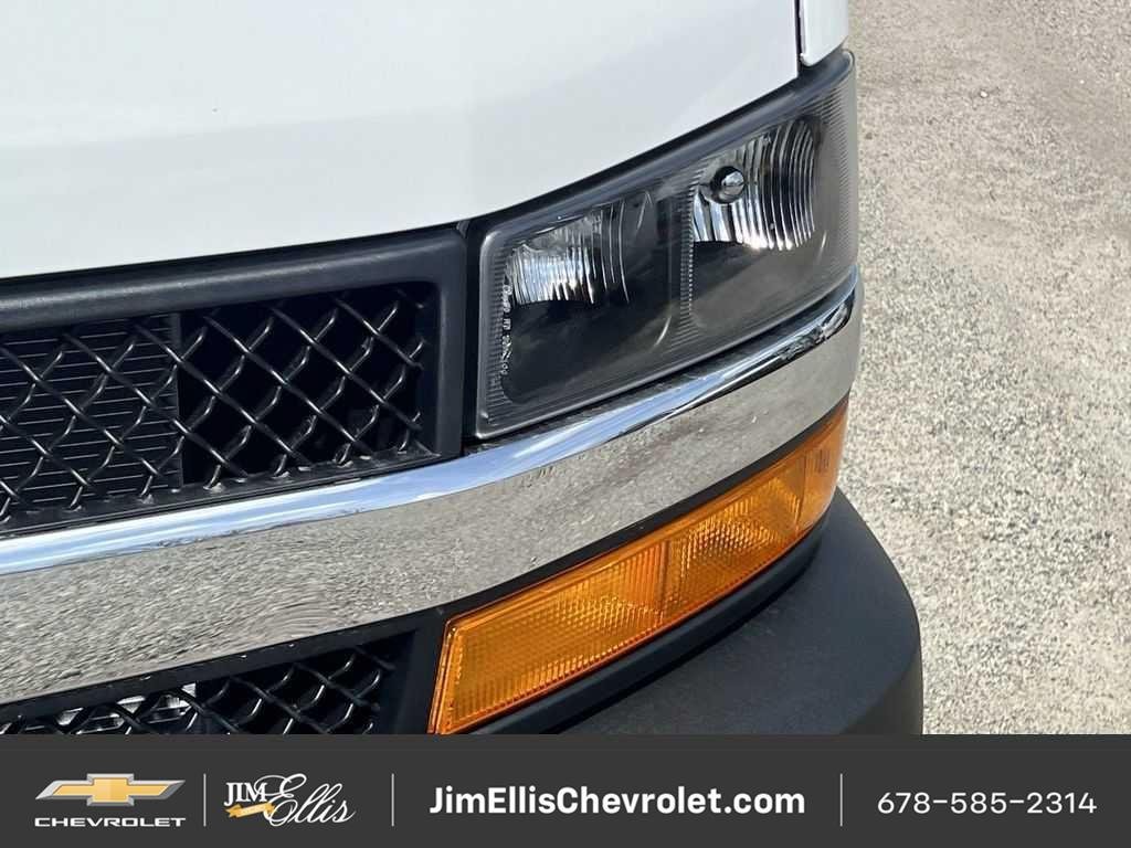 New 2025 Chevrolet Express 3500 w/ Power Convenience Package RWD image 15