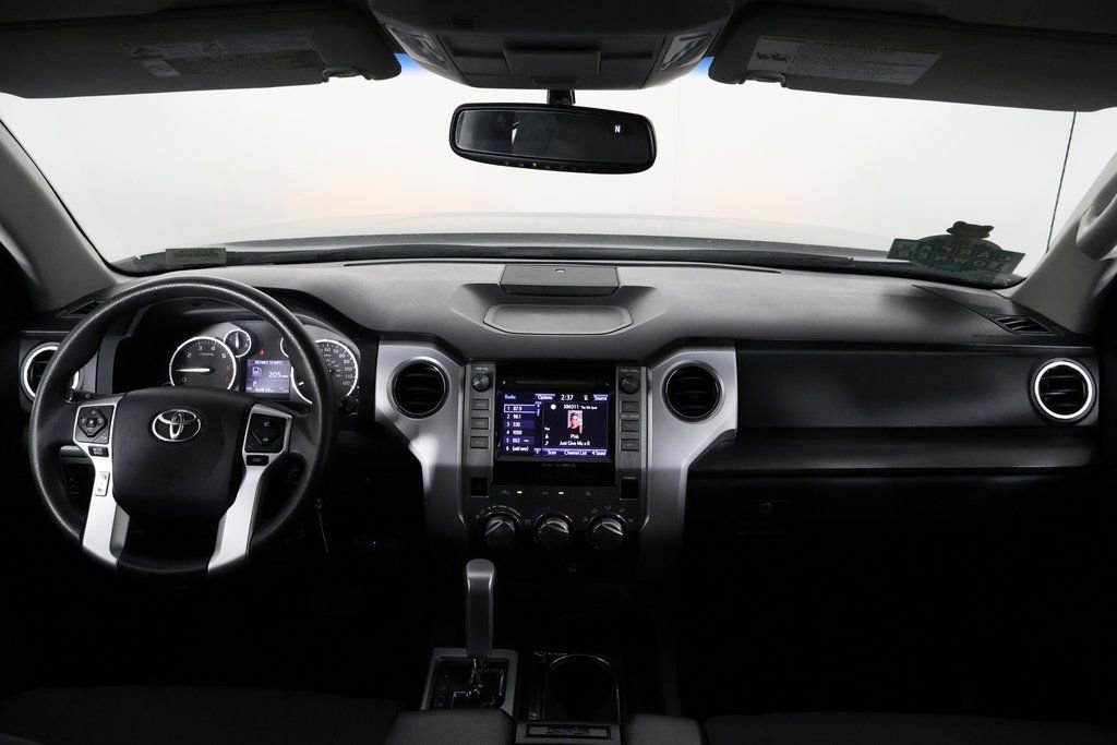 Used 2015 Toyota Tundra SR5 w/ SR5 Upgrade Package image 8