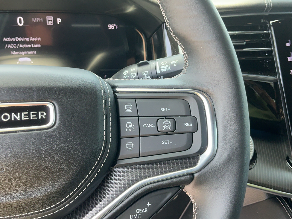New 2026 Jeep Grand Wagoneer Summit w/ Rear Seat Video Group I AWD/4WD image 25